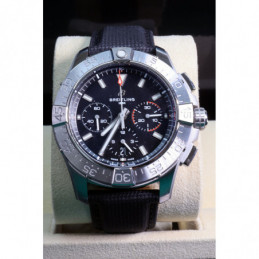 Breitling Super Avenger B01...