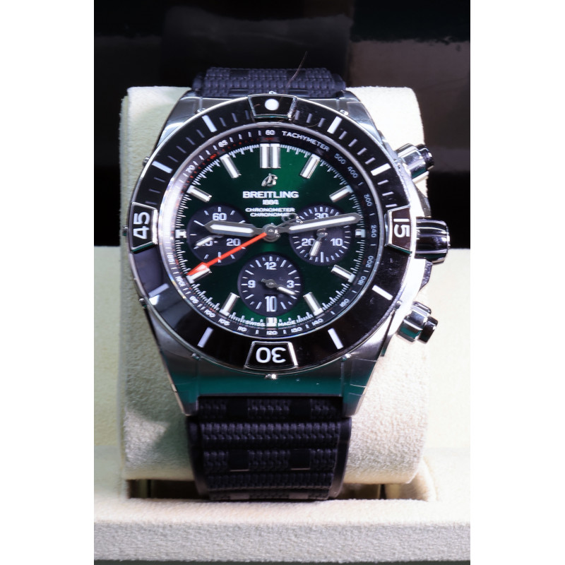 Breitling Super Chronomat B01 44 mm - Ref AB0136251L1S1