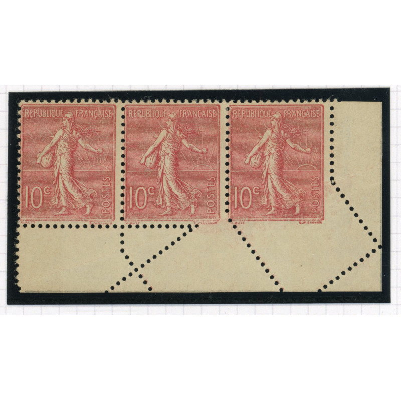 YT 129 - Neuf xx - Bande de 3 - Piquage Oblique - Type III