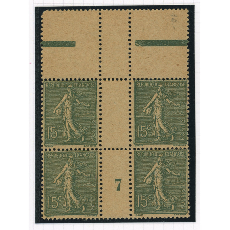 YT 130 - Neuf xx - Bloc de 4 - Millesime 7 avec manchette GC