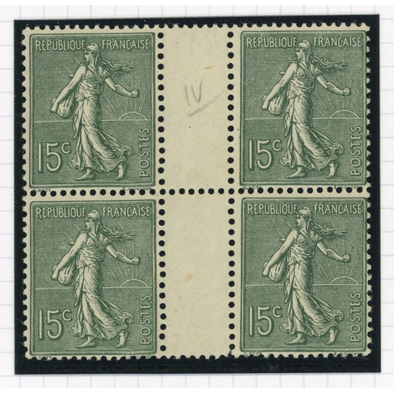 YT 130 - Neuf xx - Bloc de 4 - Intervalle - Type IV