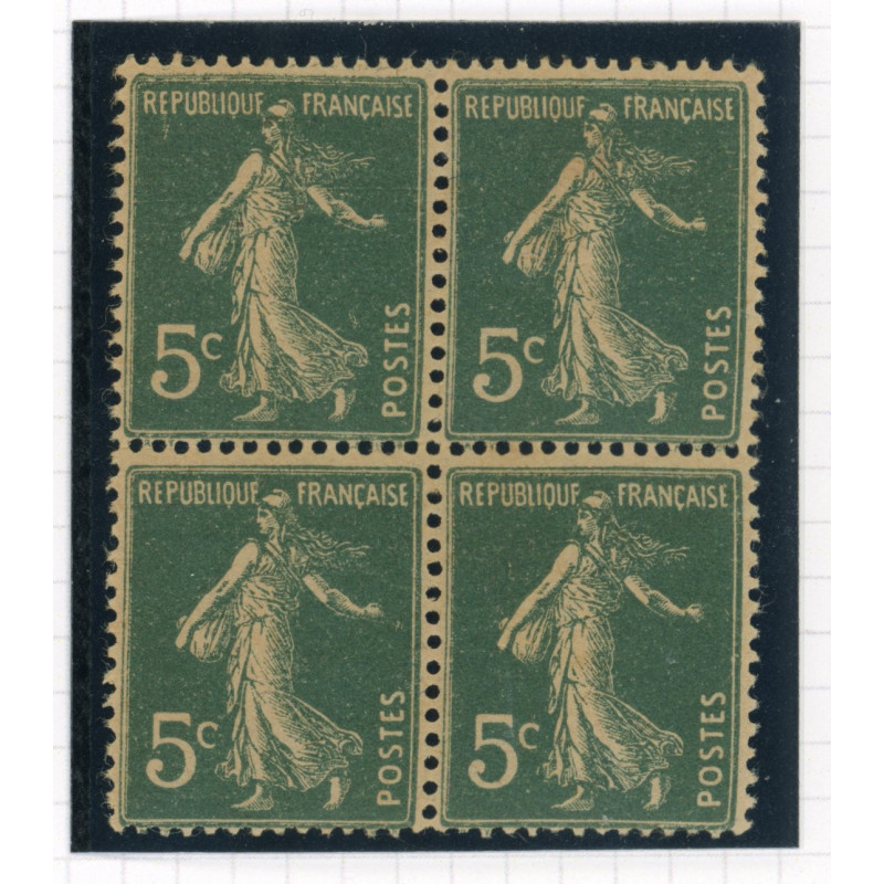 YT 137 - Neuf x - Bloc de 4