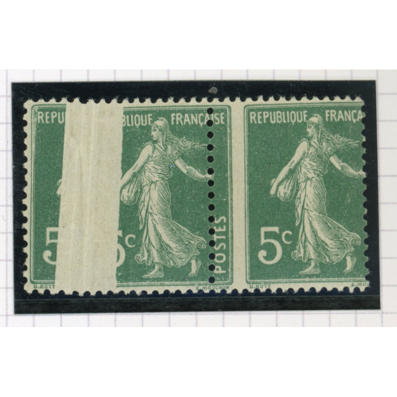 YT 137 - Neuf xx - Variete - Plis Accordon - Paire - Signe Calves