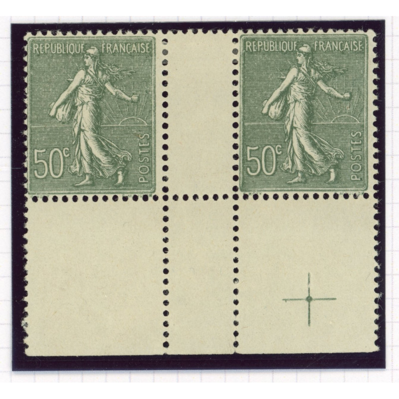 YT 198 - Neuf x - Paire avec intervalle et croix de repere