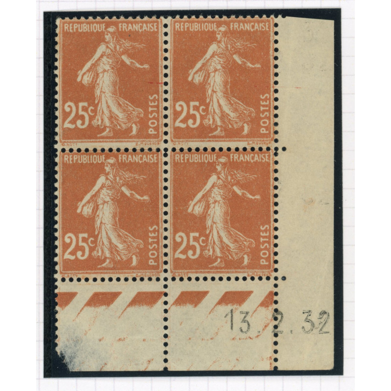 YT 235 - Neuf xx - Bloc de 4 - Coin date 13/2/32